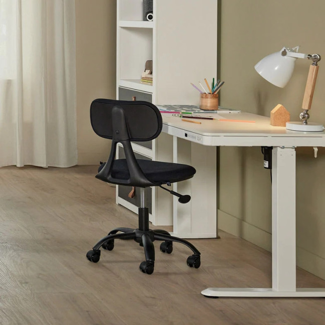 Bureau Lifetime RISE réglable électriquement, avec compris tiroir et USB
